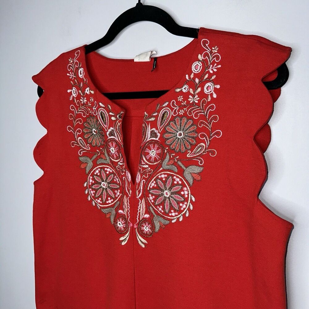 Akemi + Kin Anthropologie Bunch Scalloped Shell Top Red Orange Size Medium - Picture 2 of 7